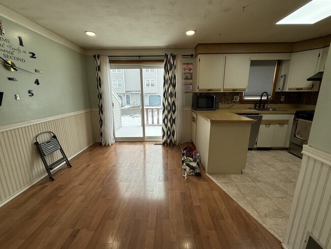 Photo - 1431 Pawtucket Blvd