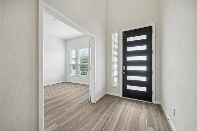 Photo - 9219 Edgeberry Dr