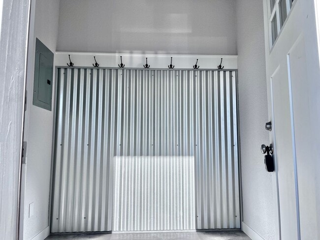 Building Photo - SOLDOTNA APARTMENT