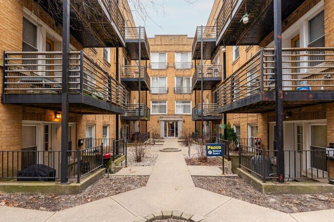 Photo - 4606 N Monticello Ave Unit 3N