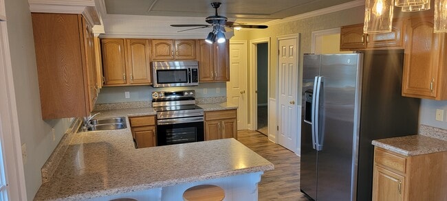 Photo - 3103 Larson Ln