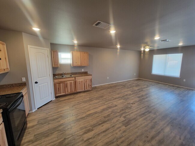 Photo - Newer section 8 approved