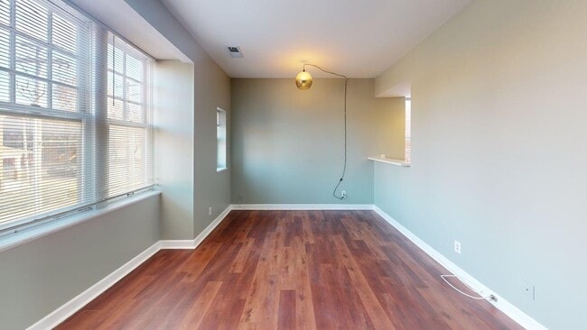 Building Photo - 1515-1519 S 39th Unit 1517-A Rental
