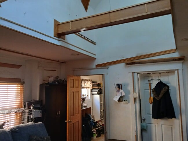 Building Photo - 602 Haungs Ave