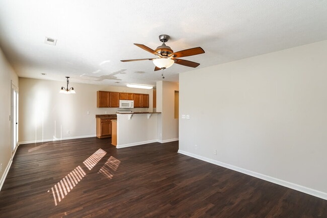 Photo - 1036 Bradford Park Rd