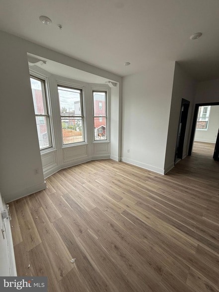 Photo - 1543 N 33rd St