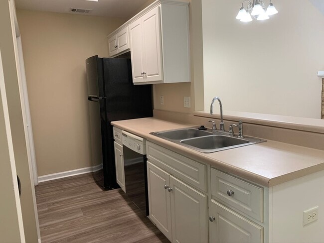 Photo - Townhome just minutes to Gate 2.