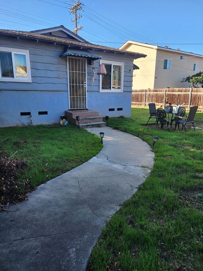 Vintage 1BR/BA Cottage with Garage and HUG... - Vintage 1BR/BA Cottage with Garage and HUG... Casa