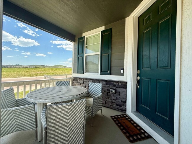 Photo - Spacious 5-Bedroom home with beautiful Views in Castle Rock for Rent