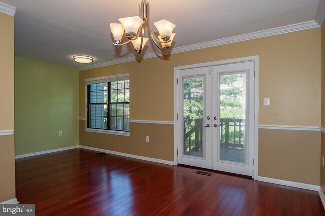 Photo - 6158 Old Brentford Ct