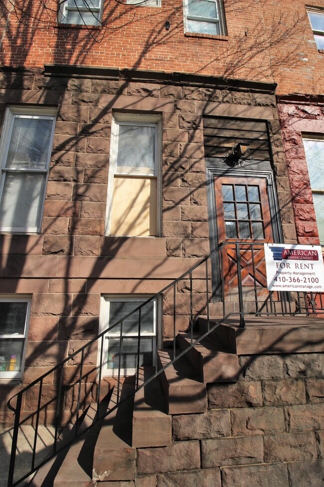 Building Photo - 212 E Biddle St Unit 3 Rental