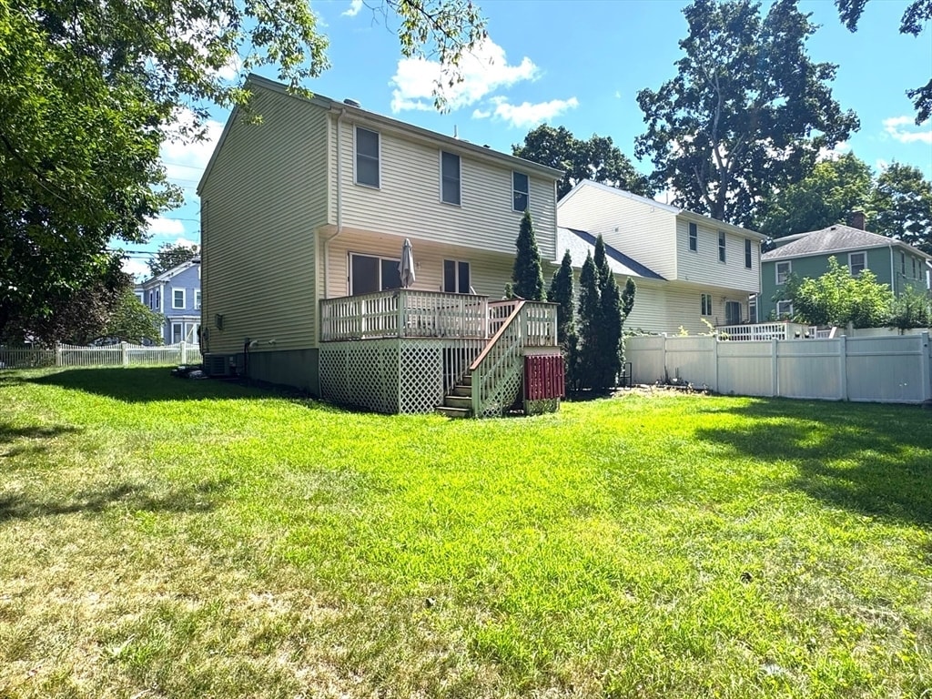 Photo - 1081 Main St