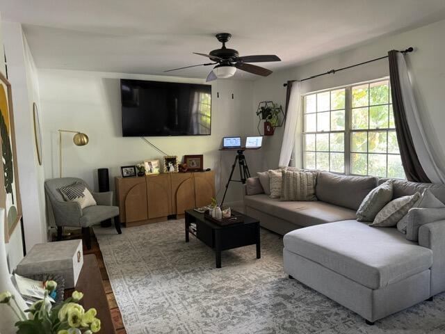 Photo - 3803 Heather Dr W