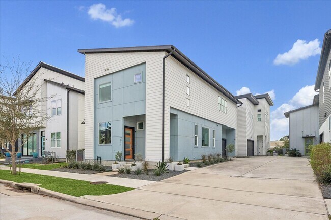 Photo - 9811 Mocking Bird Hill Ln