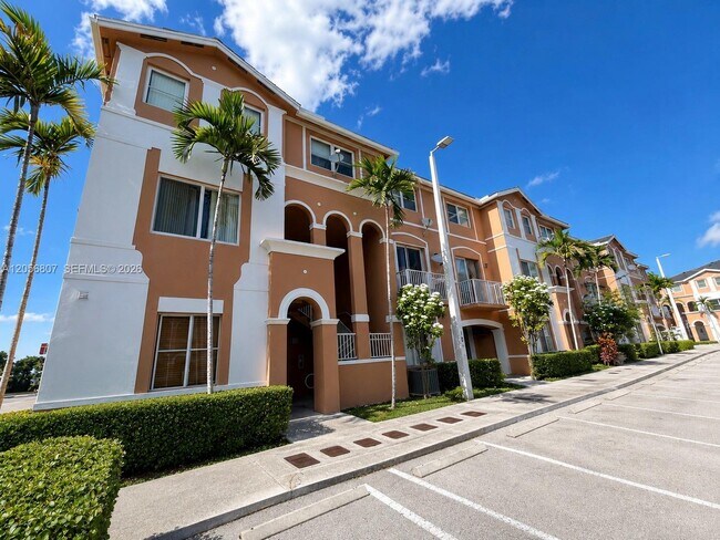 Building Photo - 17650 NW 73rd Ave Unit 104-18