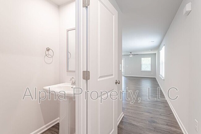 Photo - 106 Paddock Glen Dr