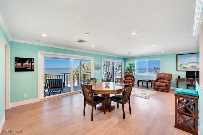 Photo - 1065 Gulf Shore Blvd N Unidad 201