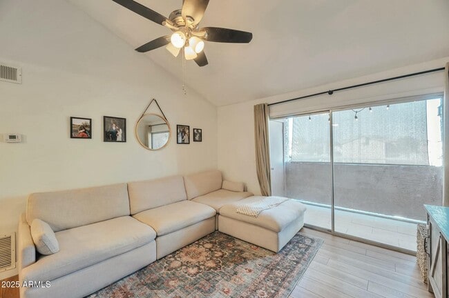Photo - 623 W Guadalupe Rd Unit 213