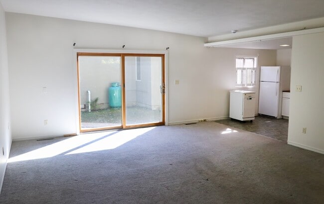 Photo - 583 Gay St Unit A