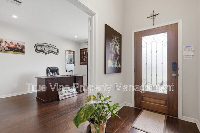 Photo - 4727 La Santa Rd