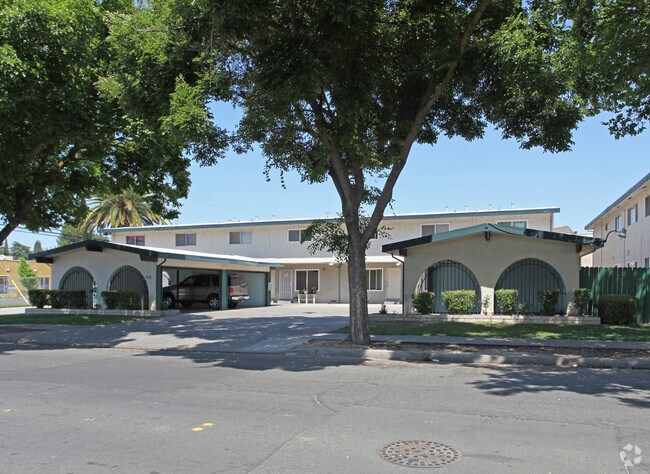 Modesto Palms - Modesto Palms Apartments