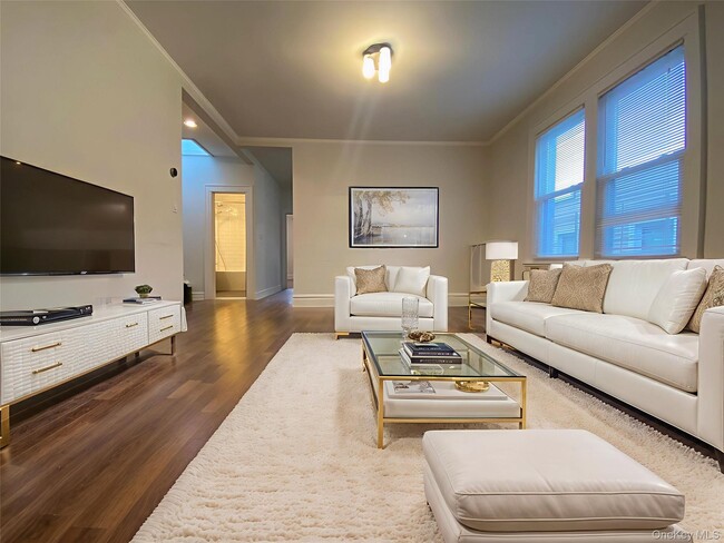 Building Photo - 78-52 85th St Unit 2