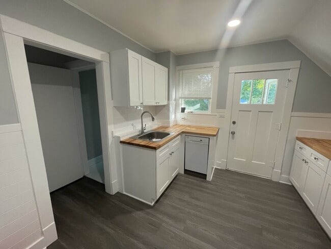 Photo - 421 Washington St Unit #2