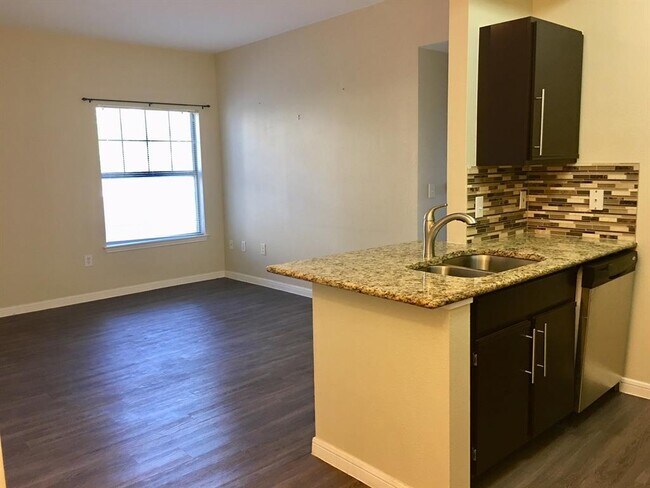 Photo - 2320 Gracy Farms Ln Unit 223