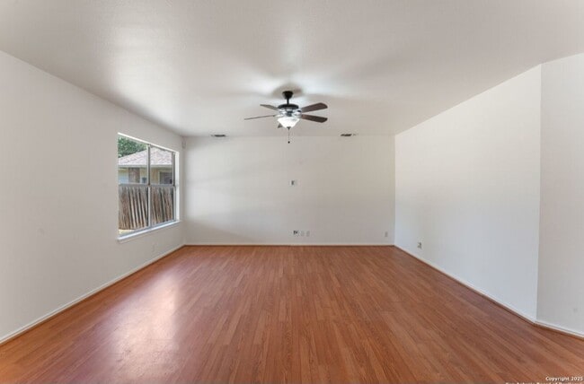 Photo - 8207 Galespoint