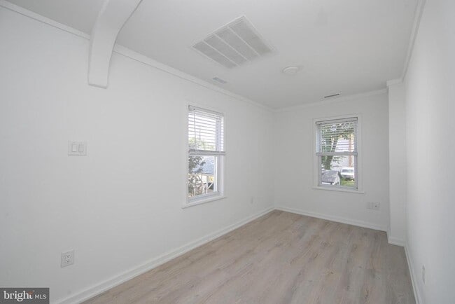 Photo - 905 Jersey Ave