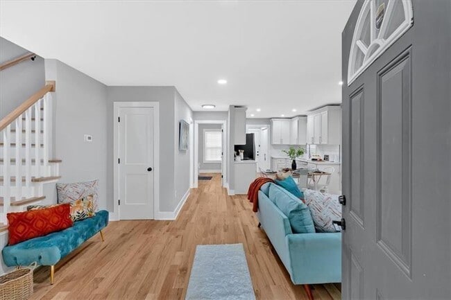 Photo - 786 Neal St NW