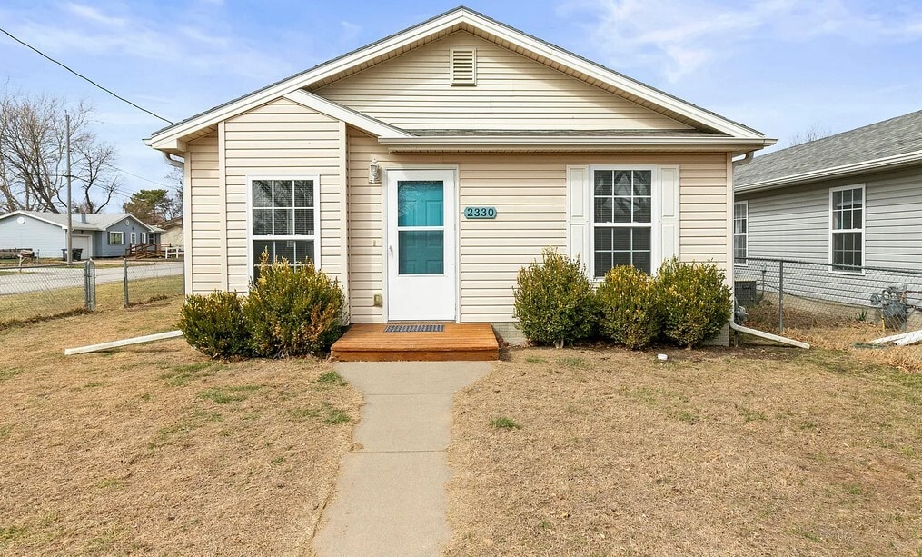 Photo - 2330 Avenue J (Council Bluffs, IA)