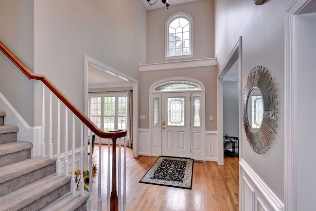 Photo - Spacious 5BR/4BA Home in Yorktown – Convenient Location and Comfortable Living