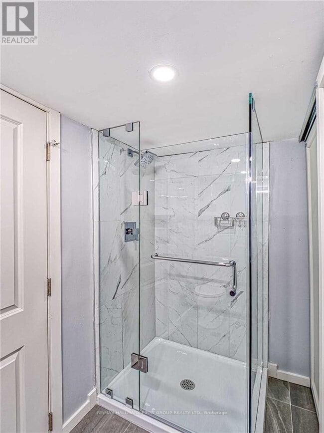 Photo - 376 Rhodes Ave