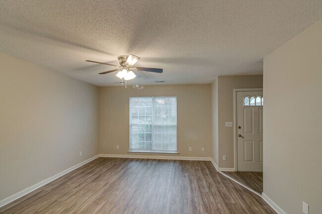 Photo - 1244 Parkway Pl Unit 1244-C Parkway Place