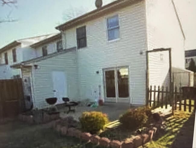 Photo - 338 Nansemond St SE