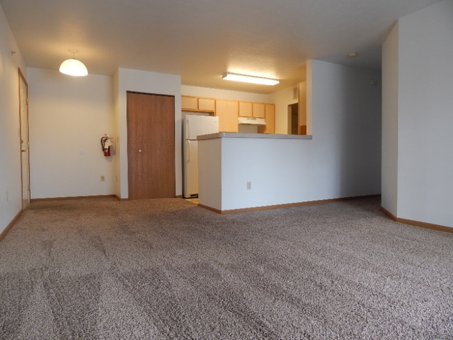 Building Photo - 1112 W 4th St Rental
