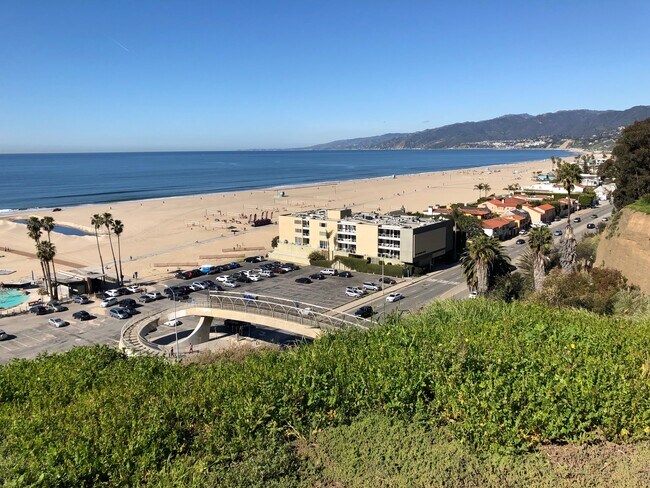 Photo - 723 Palisades Beach Rd Unit #216