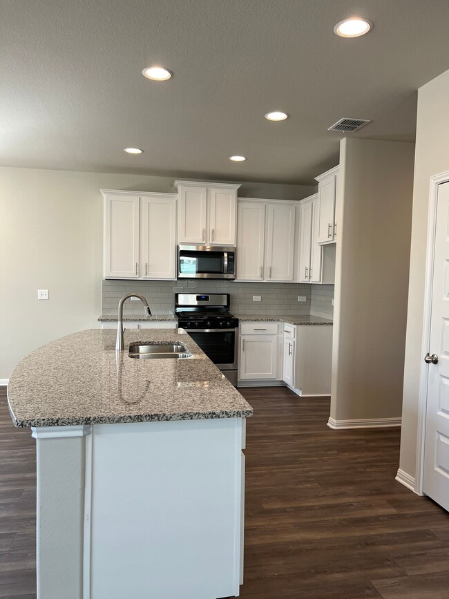 Photo - 10801 Blacket Dr