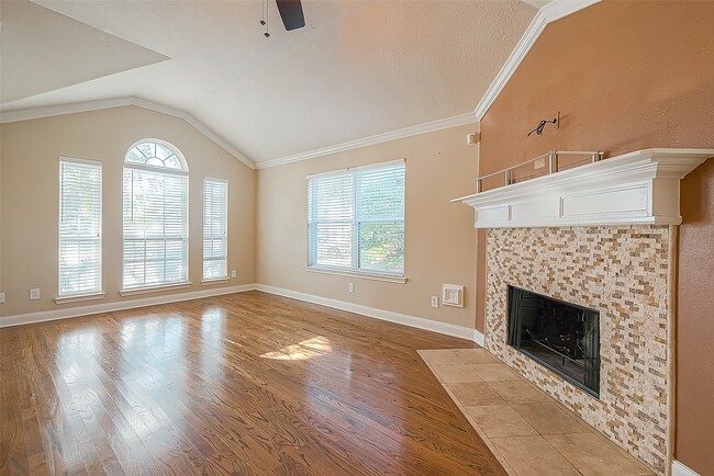 Photo - 11015 WARATH Oak Ct