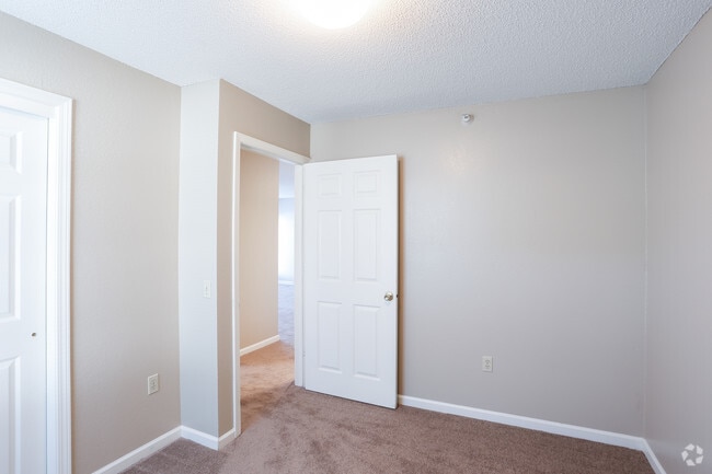 2HAB, 2BA - 950 ft² - Cottonwood Creek Apartments