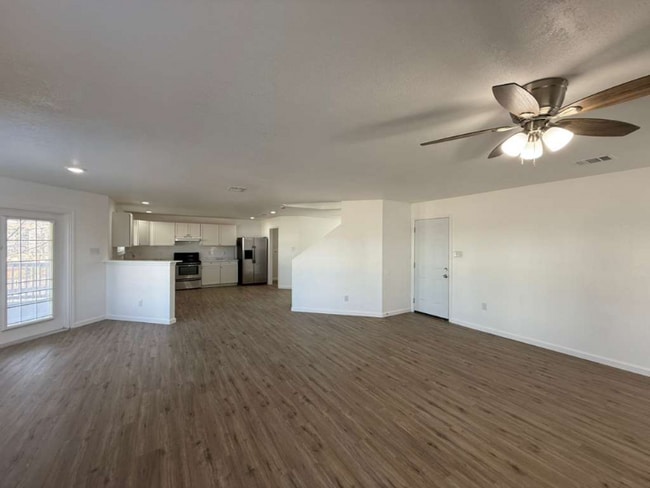 Photo - 9339 Mimosa Manor