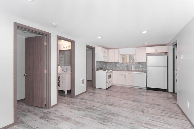 Photo - **Coming Soon** Fully Renovated small cozy 2 Bed 1 Bath Guest Cottage with complete updates LOOK