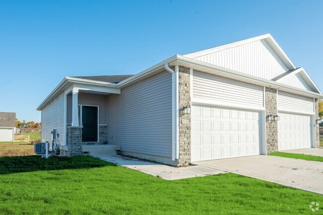 Building Photo - Wolf Creek Townhome Rentals Unit 355 NTW