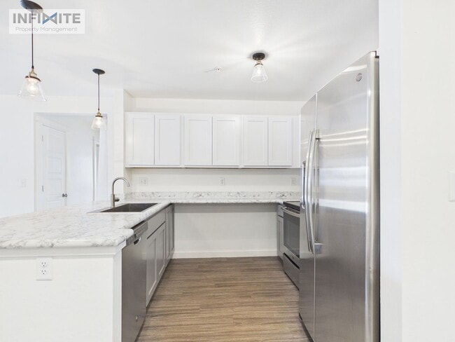 Photo - Modern 2 Bed / 2 Bath Apartment with Fireplace & Stainless Appliances