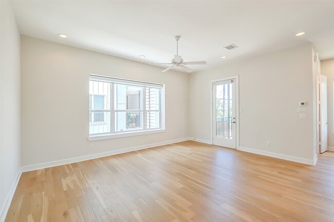 Building Photo - 1523 Hickory St Rental
