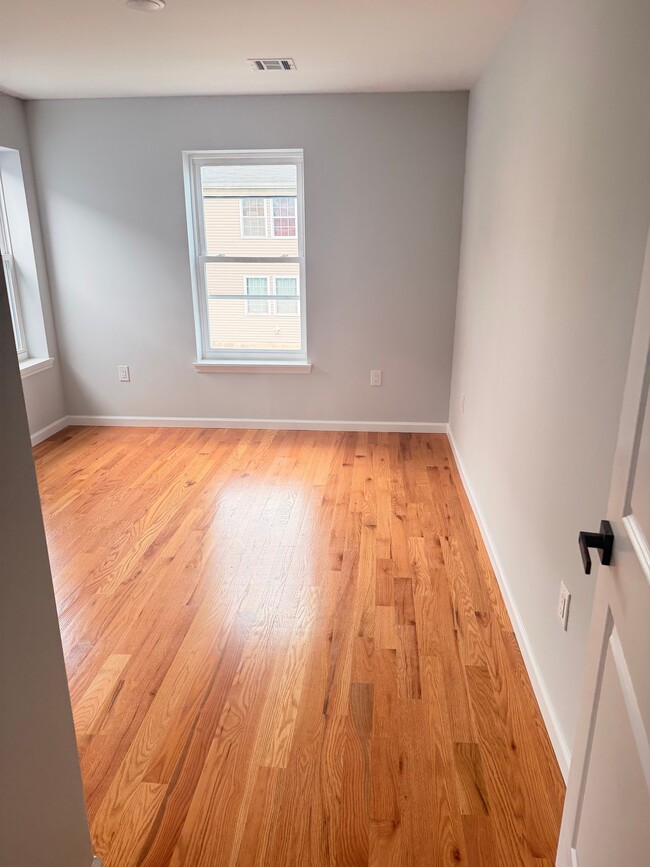 725 S 11th St Unit 2