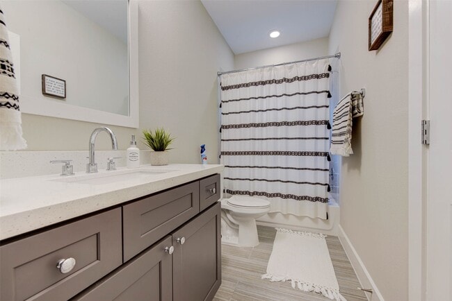 Photo - 6009 Gardendale Dr