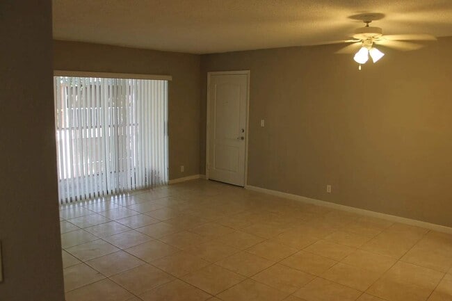770 NE 2nd Ave Unit E201