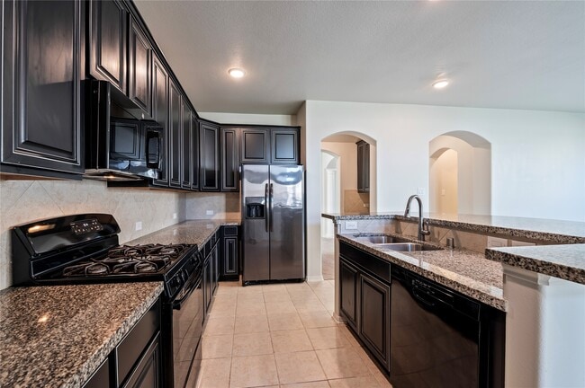 Photo - 632 Kickapoo Ct
